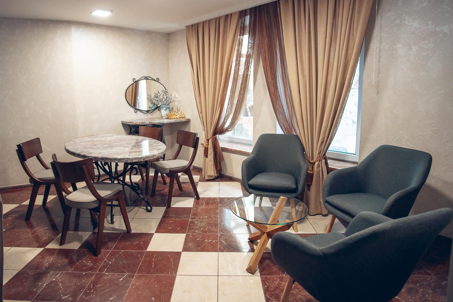 Apart4You Hotel Chişinău Eksteriør billede